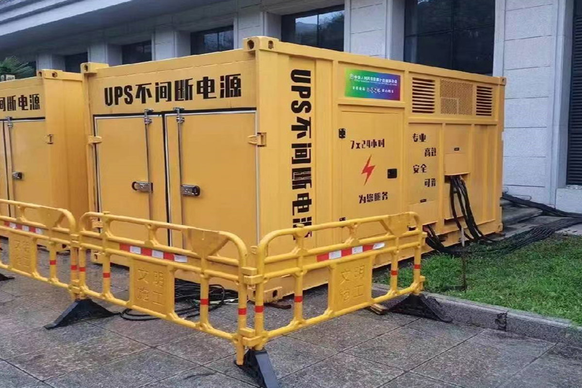 商河发电机租赁施工现场